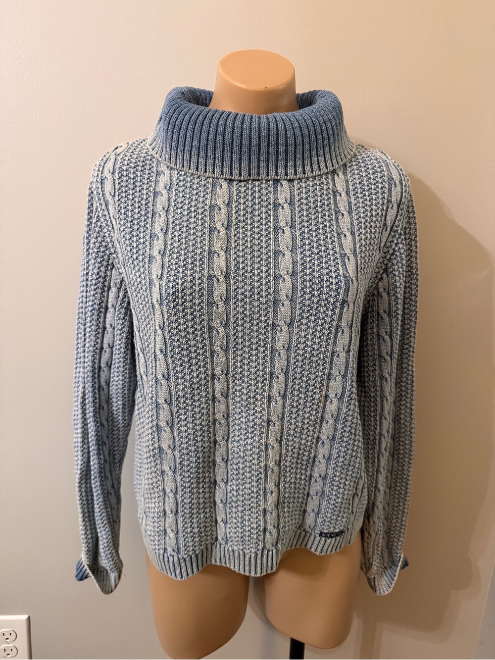 Blue Willi’s Blue Cable Knit Sweater Turtleneck Vintage Small Winter Cold